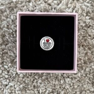 EXCLUSIVE I heart NY Pandora charm